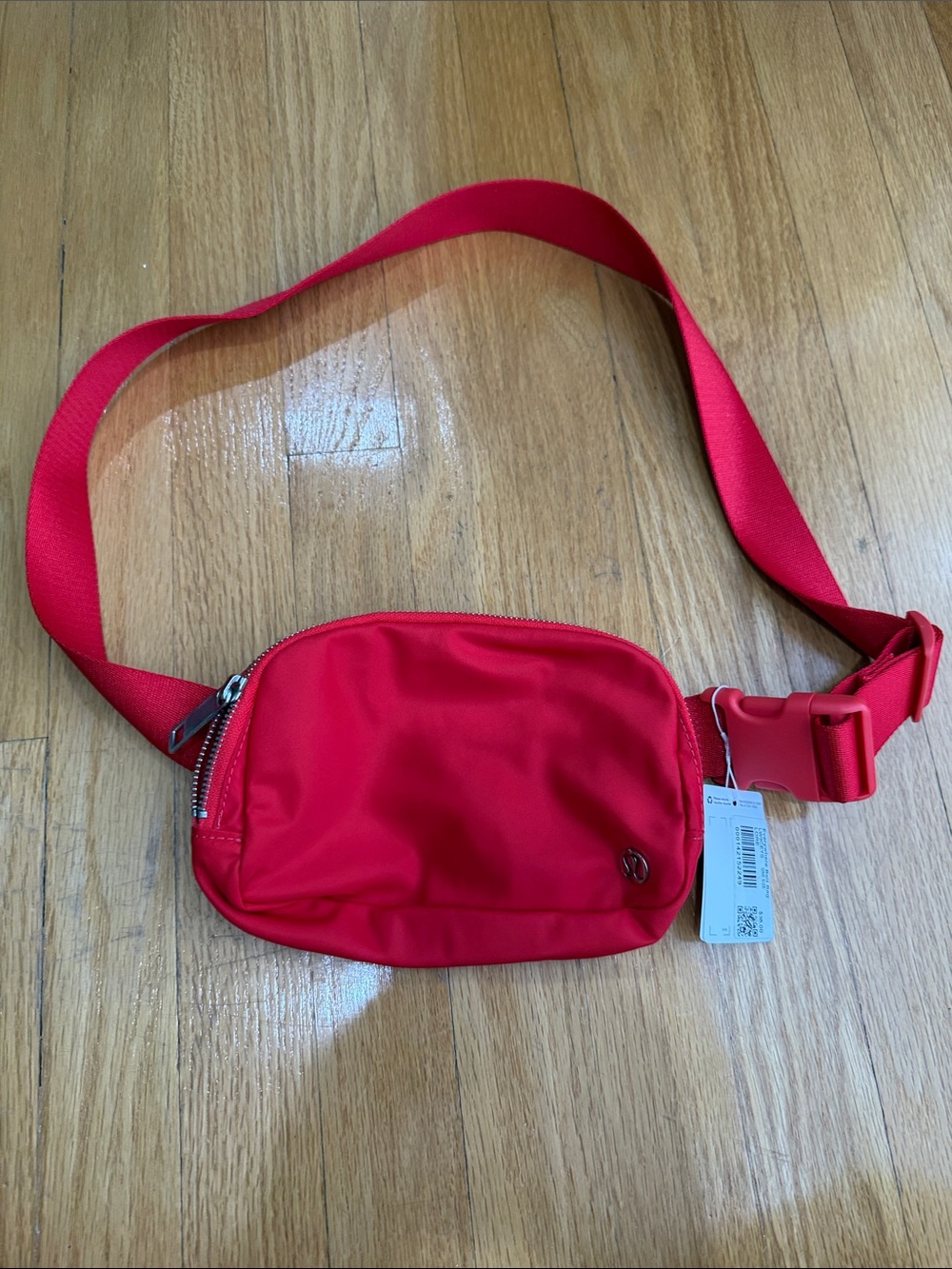Lululemon Everywhere Crossbody Belt Bag New with Tags